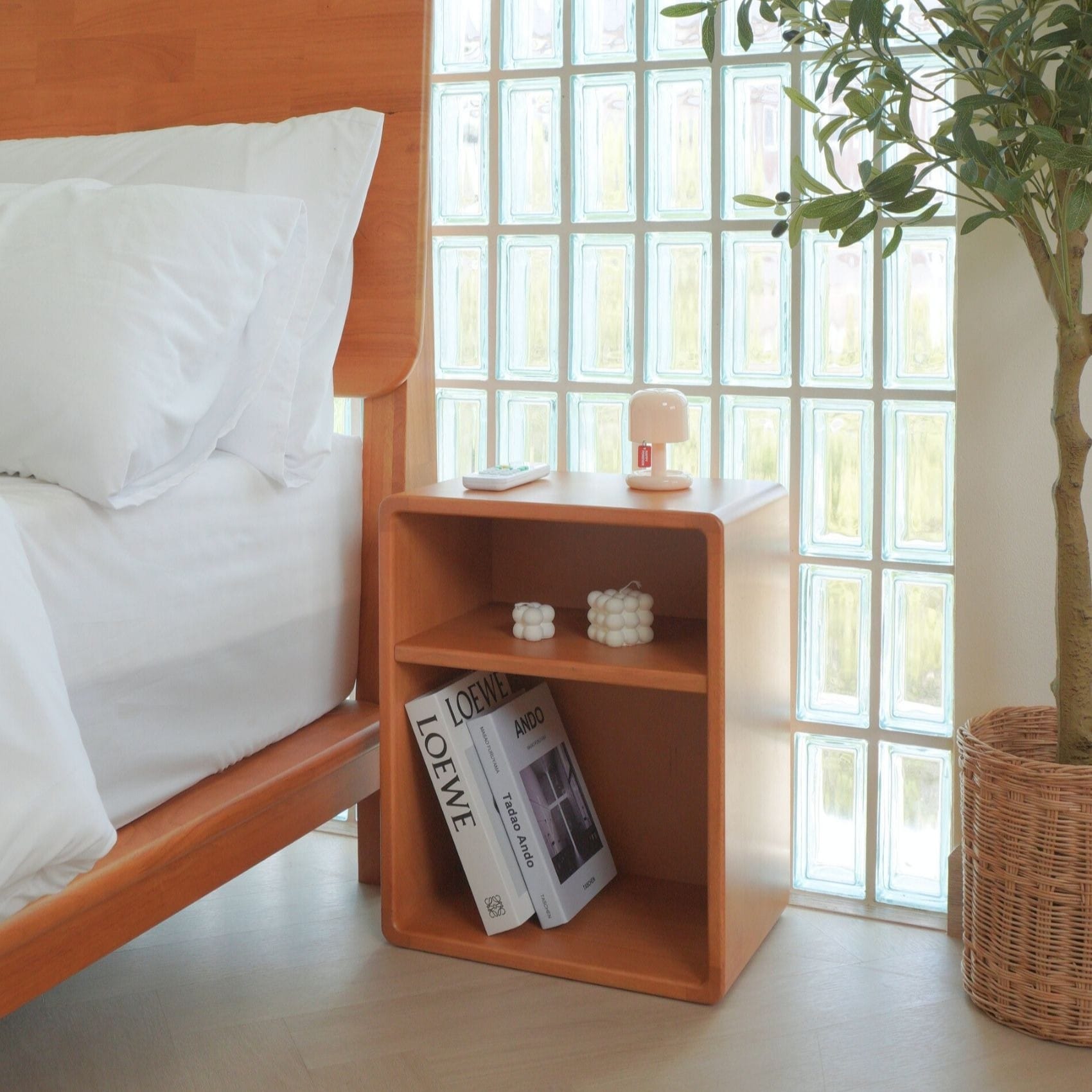 ตู้ข้างเตียงไม้ยางพารา MAAI DESIGN รุ่น AKERU SIDE TABLE สีโอ๊ค_2